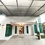 No 1, Taman Desa Kencana, Persiaran Bercham Villa Ipoh