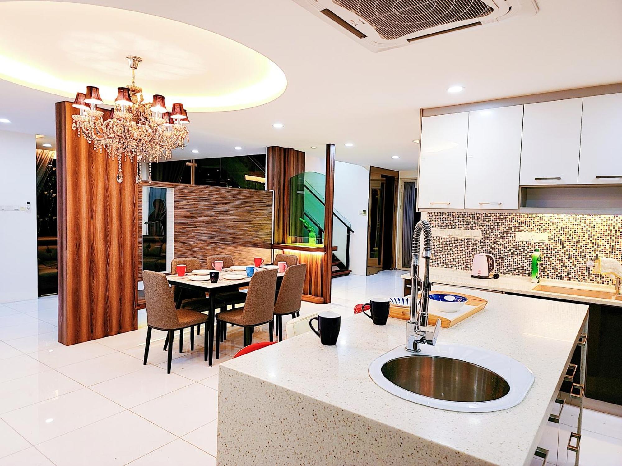 No 1, Taman Desa Kencana, Persiaran Bercham Vila *